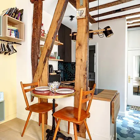 Sejour Parisien Elegant Pour 2 Personnes Parigi